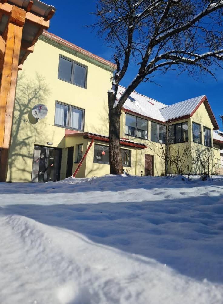 Cely Apartmanovy Dom Donovaly-hanesy Nyaraló *
